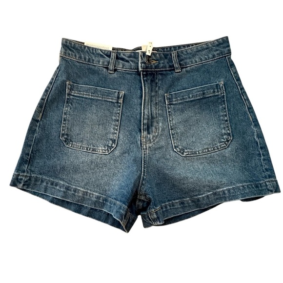 NWT H&M Classic Blue Jean Shorts Size 8 - Picture 2 of 5